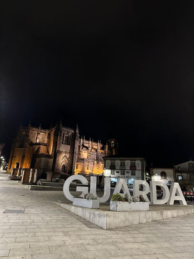 Rustico T1 No Centro Cidade غوآردا المظهر الخارجي الصورة